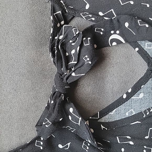 Hot Topic Dress - Picture 5 of 8